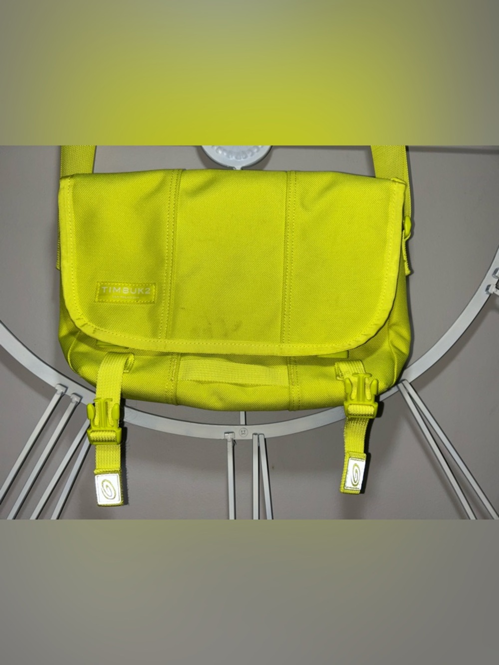 Timbuk2 High-Visibility Yellow Messenger Bag -Unicolor Line in Sulphur Colorway - Picture 2 of 12